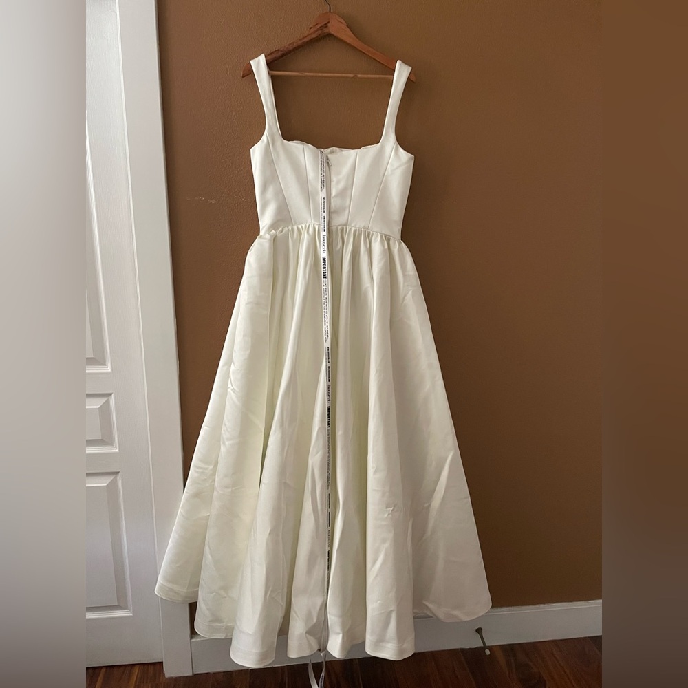 House of CB Ivory LILLIANNA Bridal Gown - Picture 2 of 6